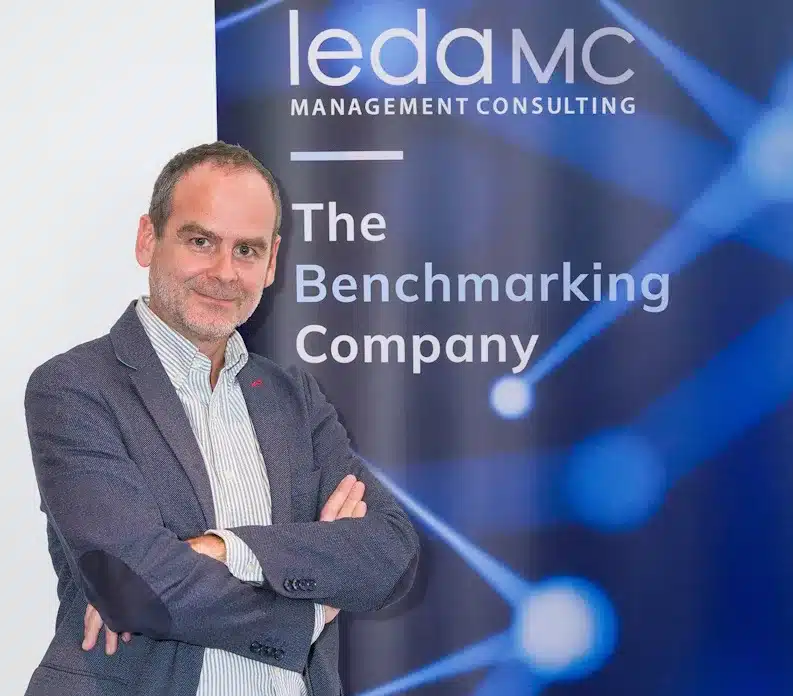 Umělá inteligence. Drastická změna ve způsobu, jakým se vyvíjíme 1 Raúl Fernández, provozní ředitel společnosti LedaMC