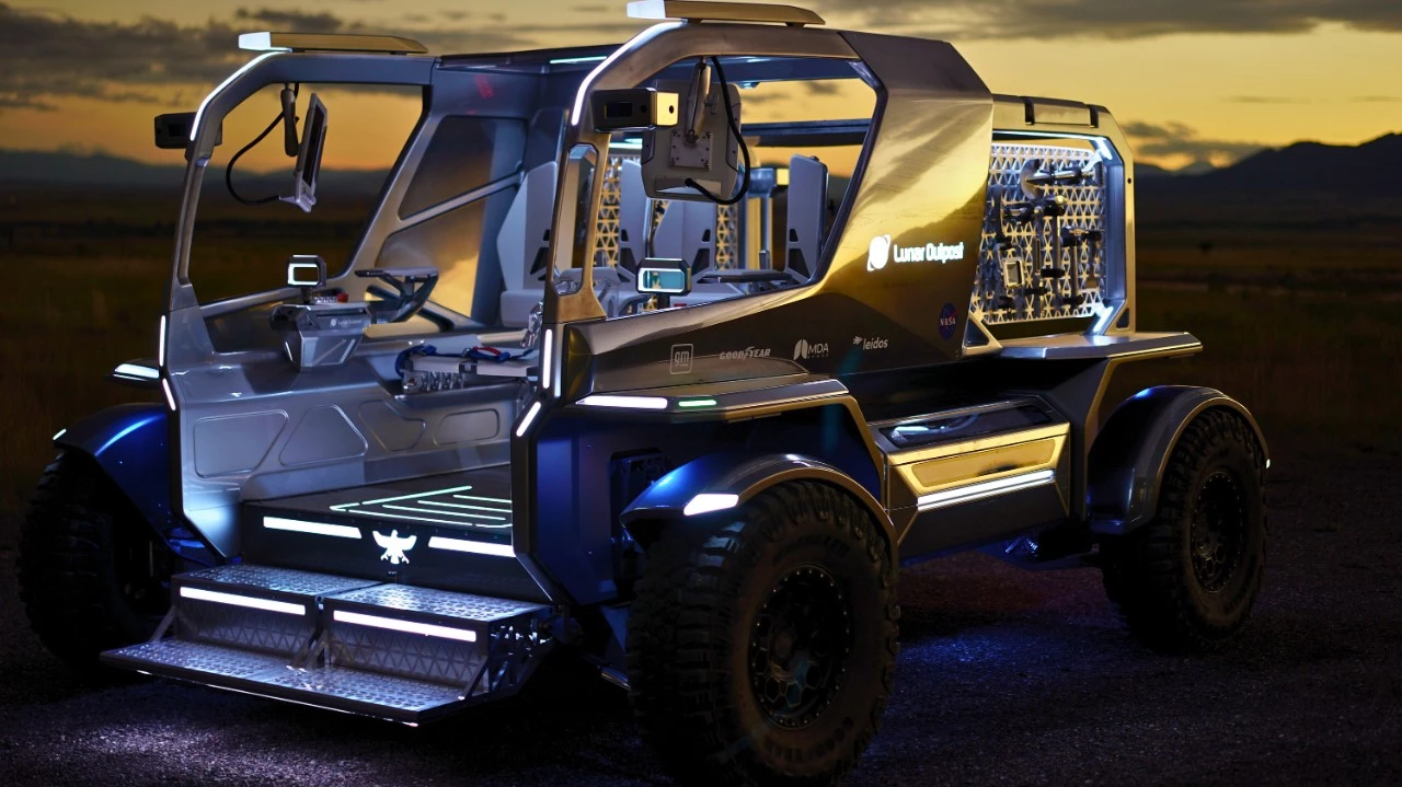Lunární terénní vozidlo je vyvíjeno tak, aby vydrželo extrémní podmínky měsíčního povrchu